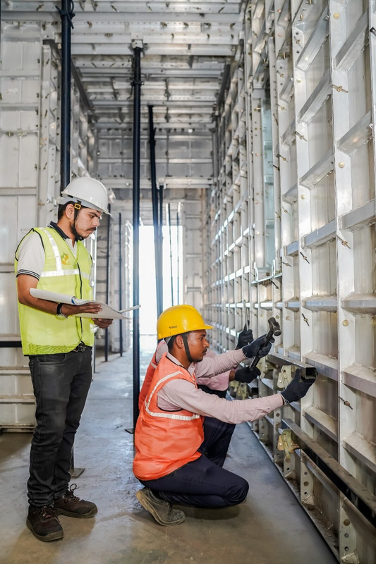 Aluminium formwork installation at a construction site